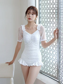 2022 Novo Estilo coreano de Uma peça de traje de banho de Senhoras Praça Decote Sexy sem encosto Cobrir a Barriga Doce Fungo Borda de Uma peça de roupa de Banho 모노키니