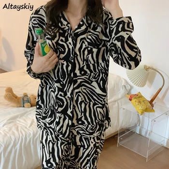 Pijama Conjuntos de Mulheres Casa Confortável, Lindo Leopardo Ajuste da Mola de Senhoras Vestuário de Moda de Nova Chegada de Todos-jogo Colorido Adolescentes Meninas