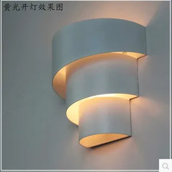 Simples e moderna de design de moda de ferro forjado, lâmpada de parede de cabeceira do quarto do corredor da sala de estar